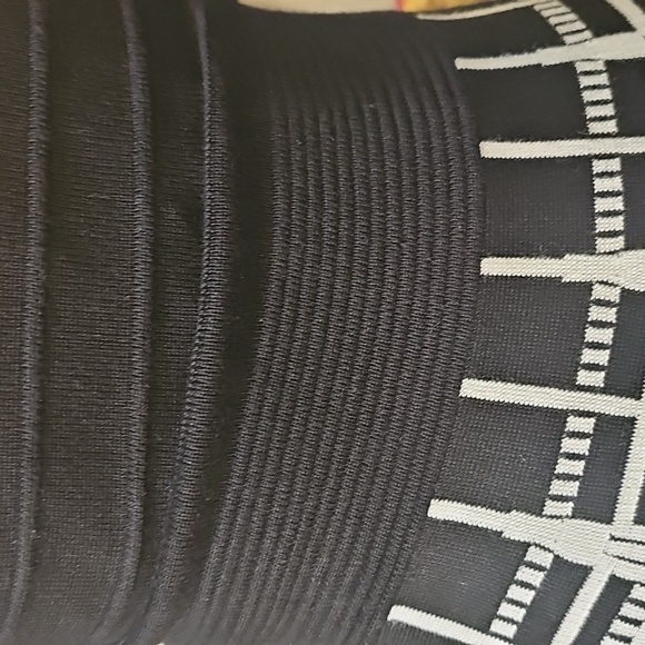 Candie's Black & White Patterned A-Line Skirt, Scoop Neck, Lace-Up Front, Size 2 - Picture 8 of 16